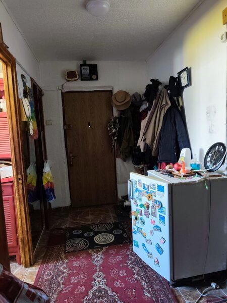 Drumul Taberei, fara comisioane, ap cu 3 camere centrala gaz, etaj 4